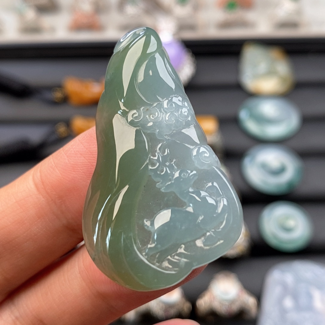 定制翡翠未镶嵌缅甸天然翡翠小鹿牌