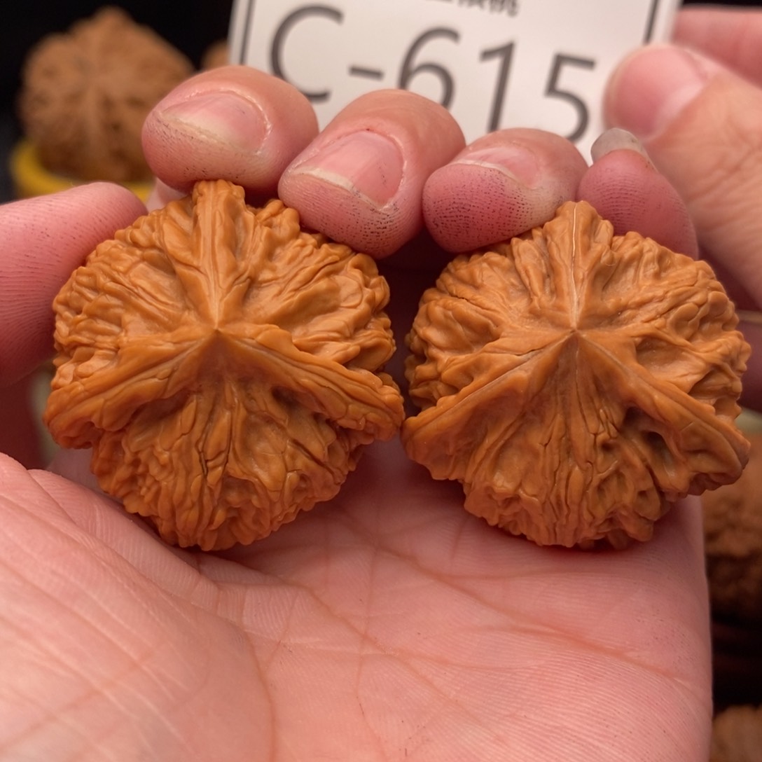 文玩核桃把件正奔36