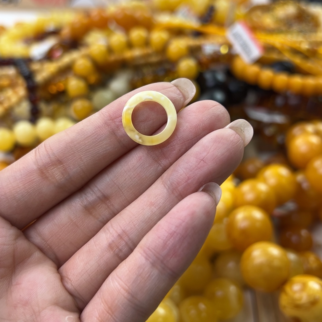 琥珀珠宝奇石未镶嵌