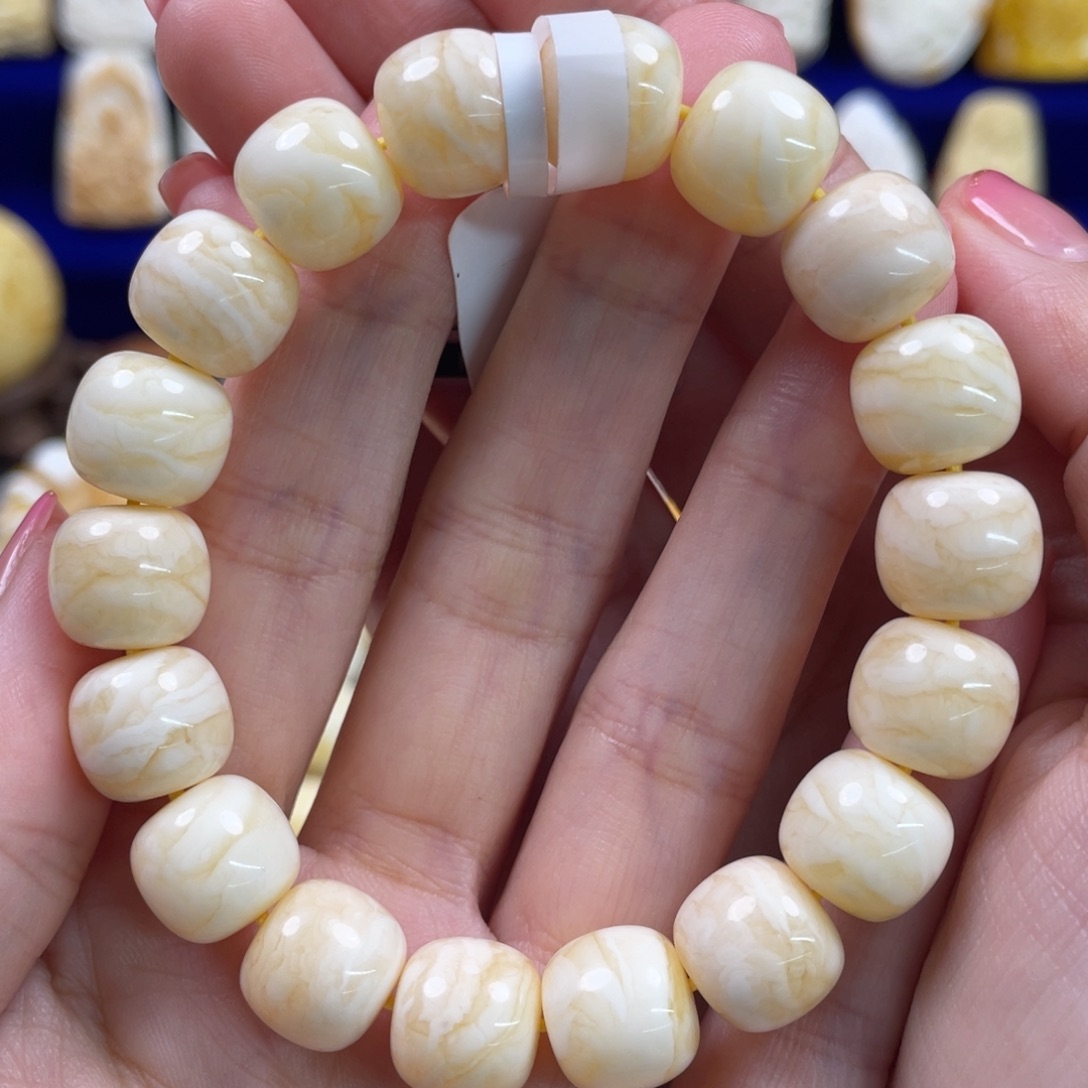 琥珀裸石未镶嵌琥珀蜜蜡