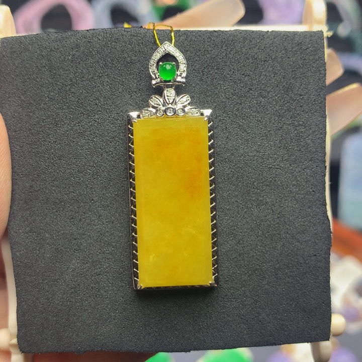 翡翠手链18K金镶嵌翡翠