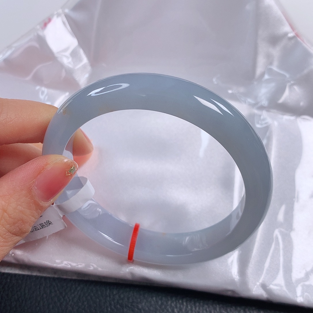 翡翠手镯未镶嵌 正圈