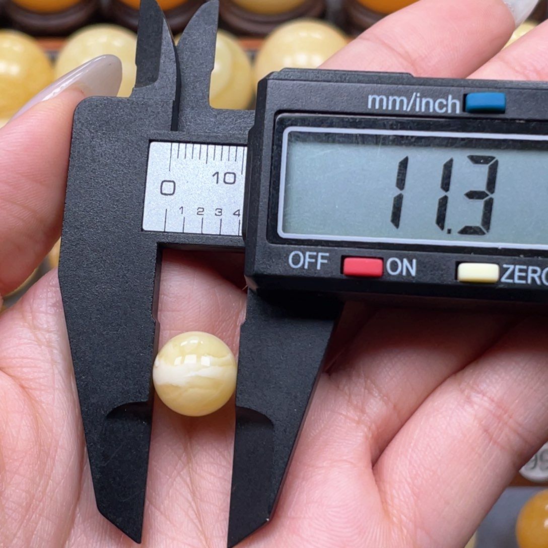 琥珀珠宝奇石未镶嵌1*8