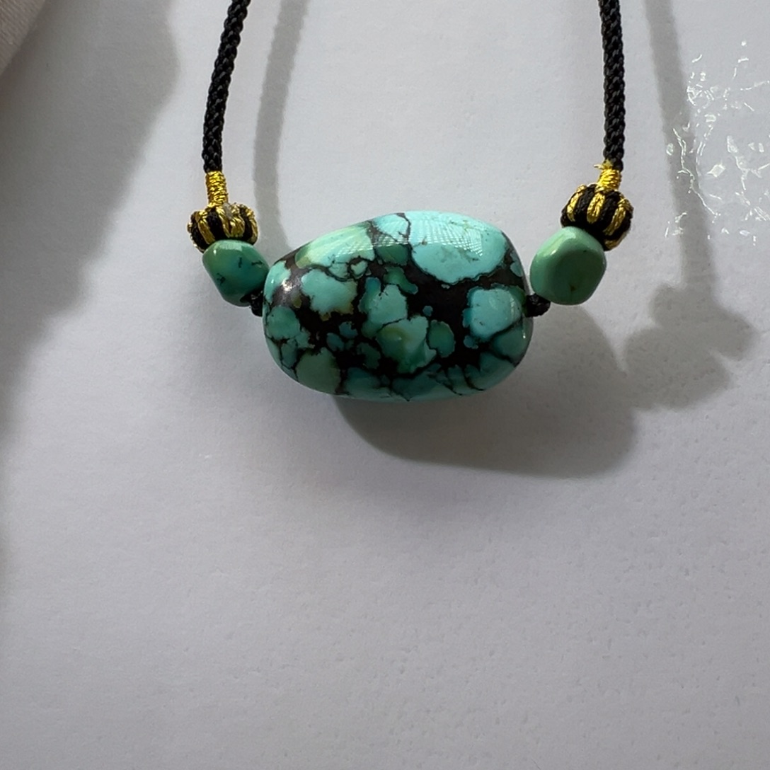 绿松石未镶嵌挂件