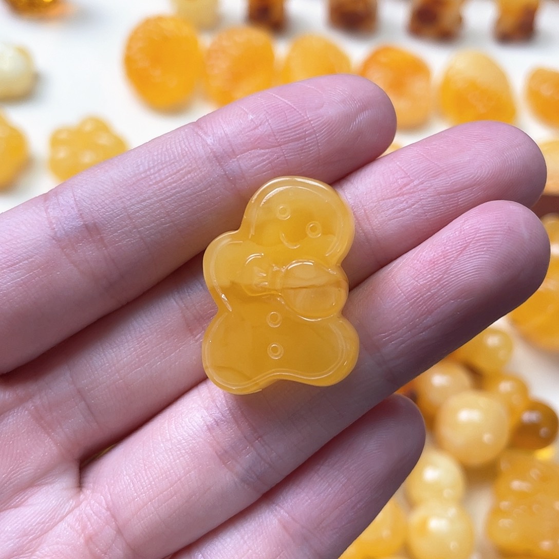 琥珀珠宝奇石未镶嵌鹿