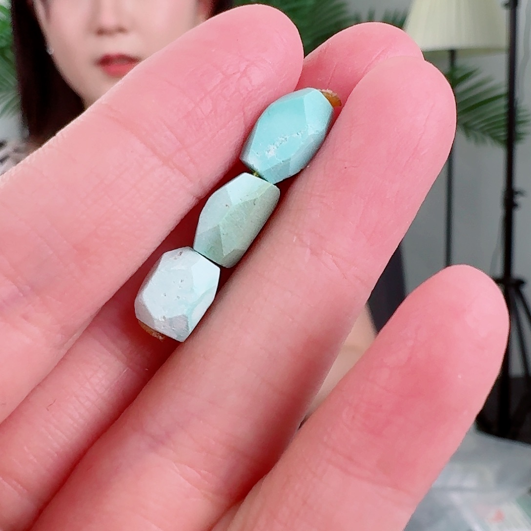 未镶嵌绿松石珠宝奇石