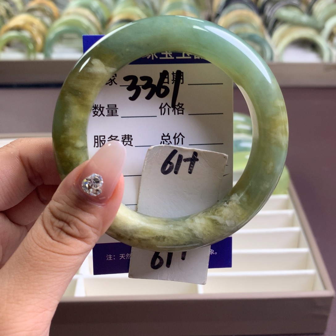 蛇纹石玉未镶嵌手镯3361