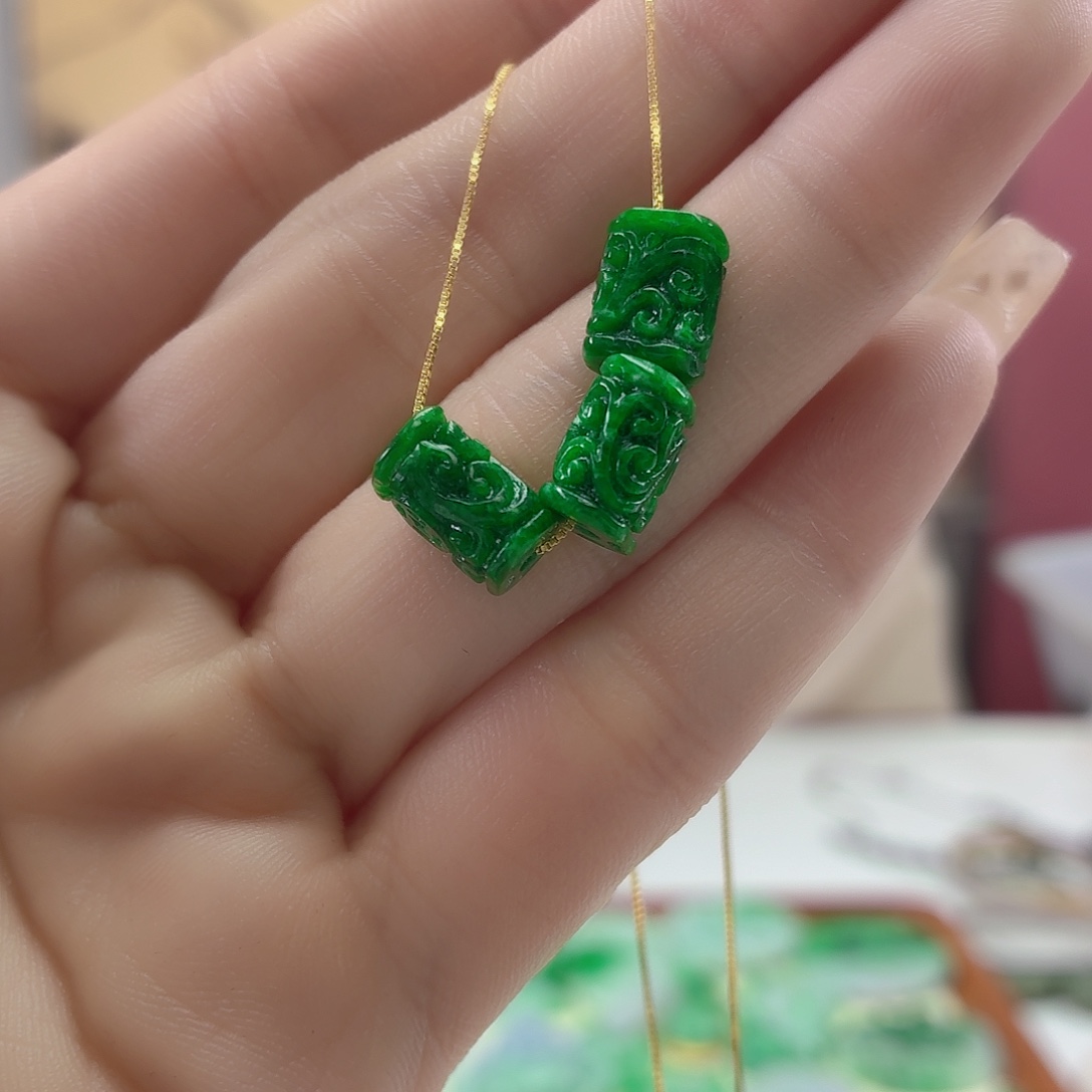 无***ʚ翡翠未镶嵌颈饰翡翠