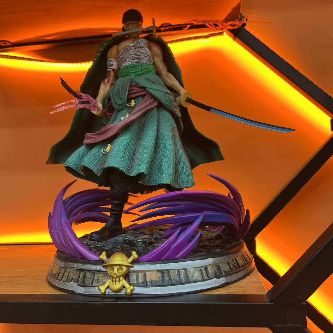 精品 现货 海贼王 浴血索隆 加地台披风 手办摆件