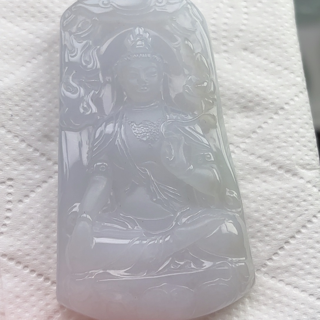 翡翠未镶嵌颈饰观音