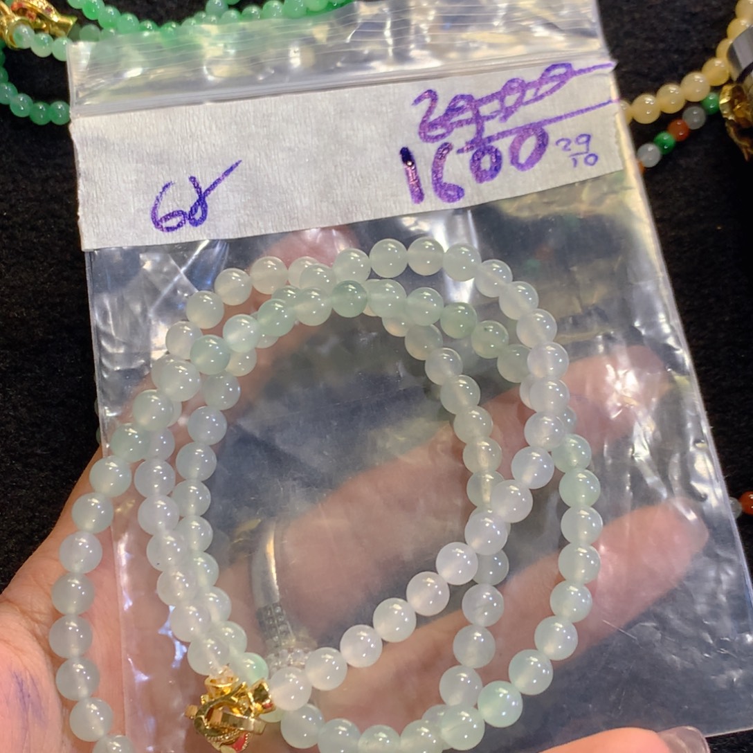 定制翡翠未镶嵌天然缅甸翡翠多样性