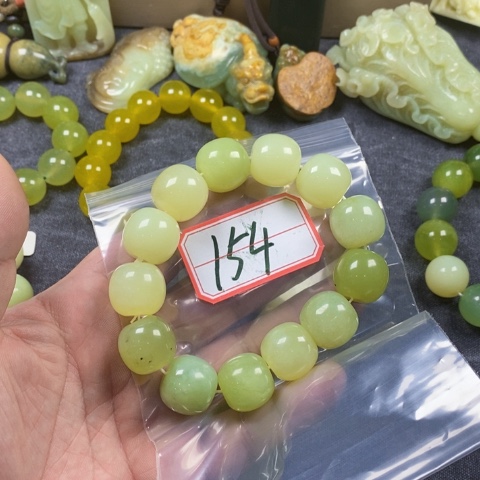 未镶嵌蛇纹石玉手链