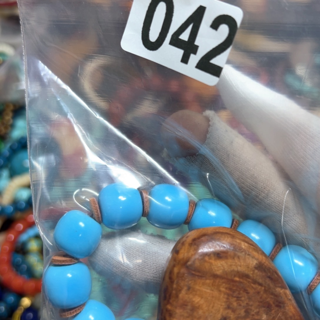 非洲檀香无事牌12单圈手串