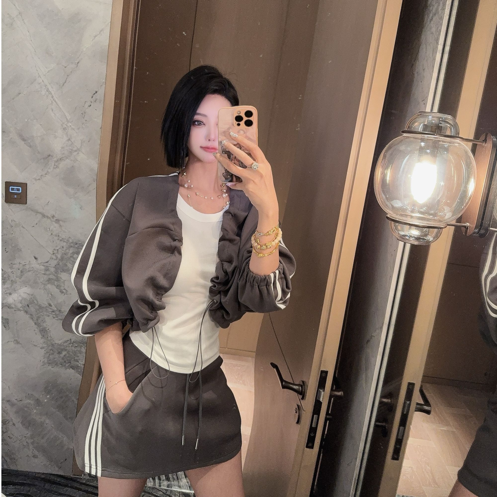 DOUWU【灰色人生】灰色条纹抽绳无领褶褶背心上衣半裙三件套TZ13423