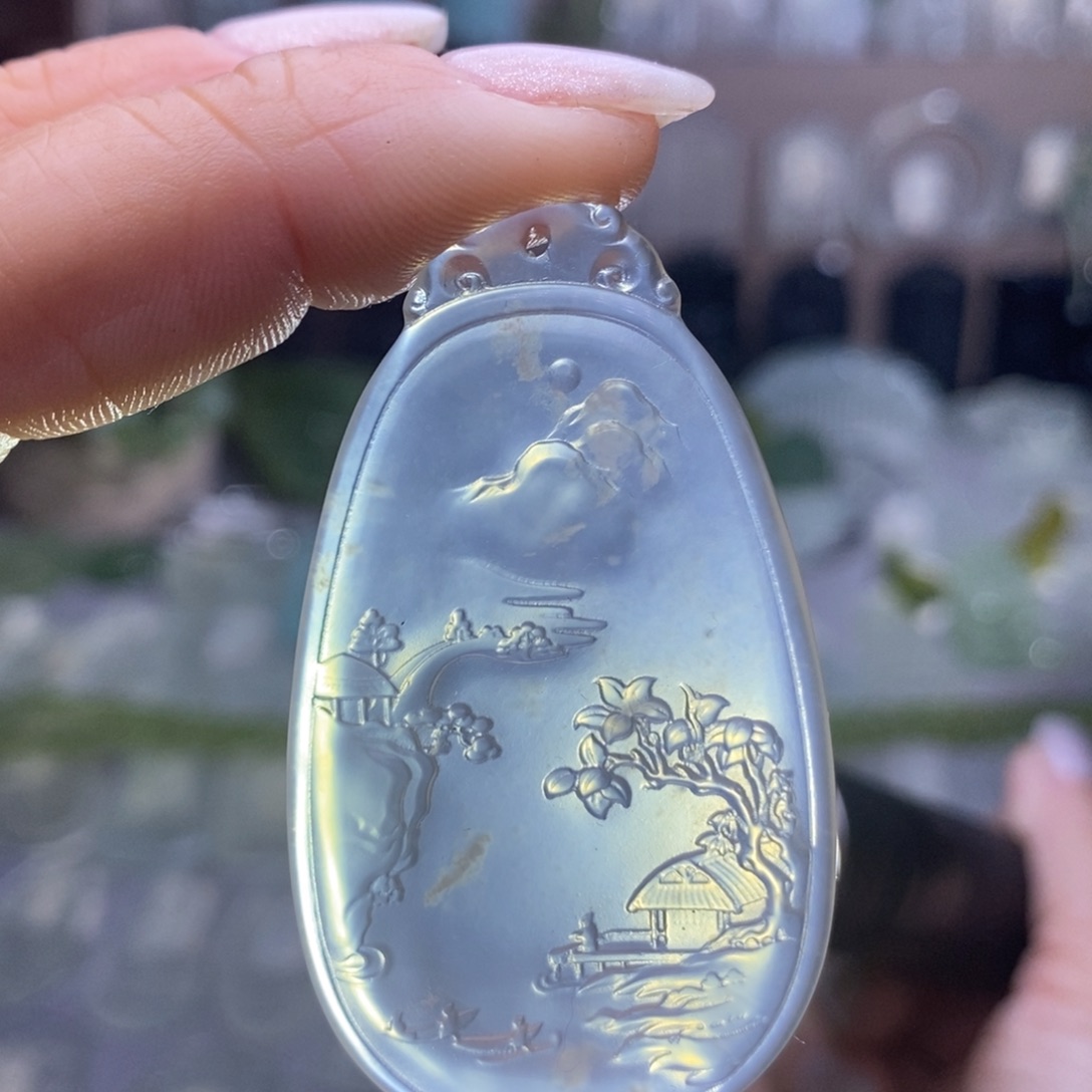 蛇纹石玉未镶嵌颈饰