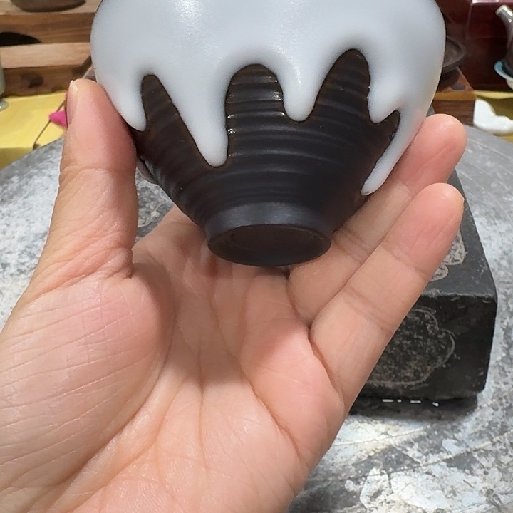 主人杯一个，瓷。。。主人