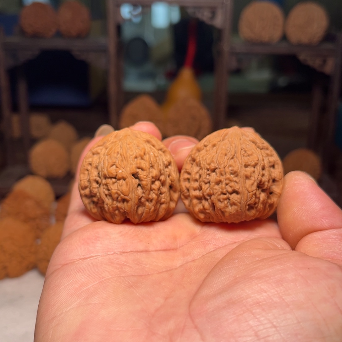 文玩核桃吊坠红玛瑙