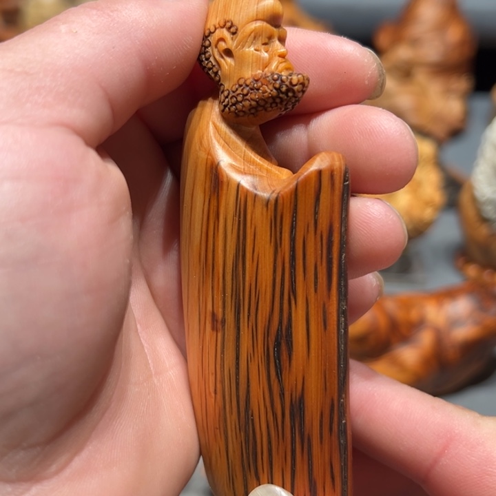 柏木（崖柏）点点关注