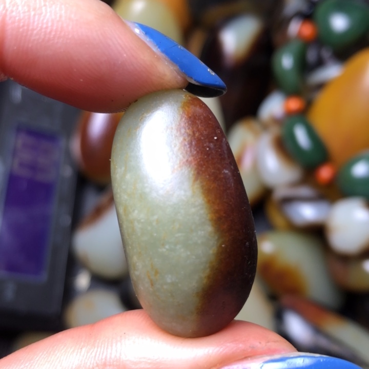 和田玉未镶嵌珠宝奇石