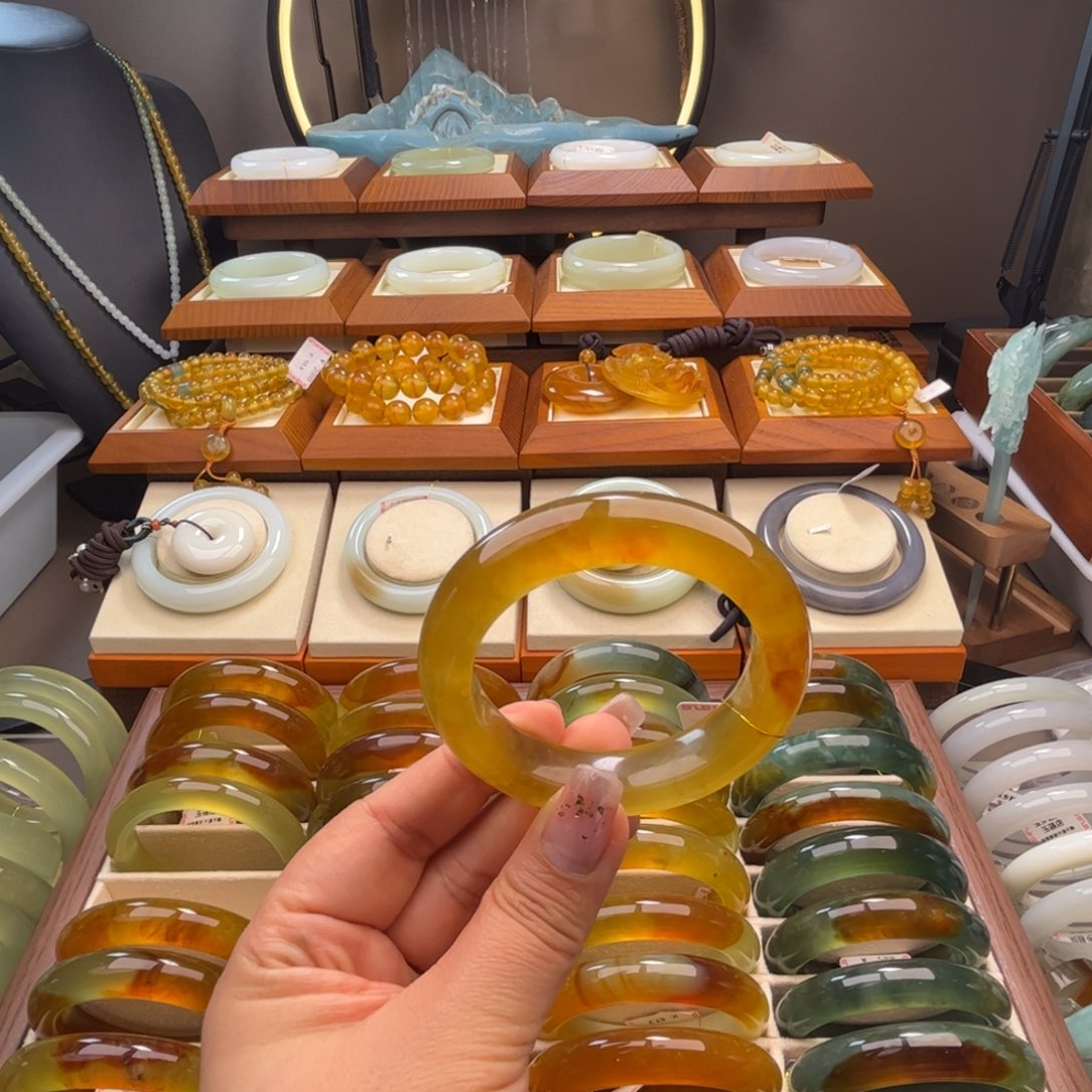 蛇纹石玉未镶嵌53-55