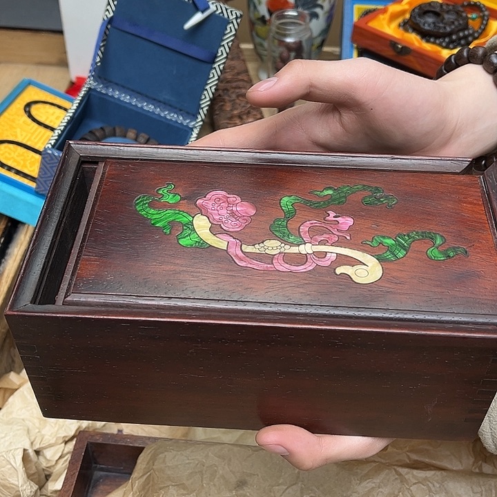 大叶紫檀（黑酸枝木类）