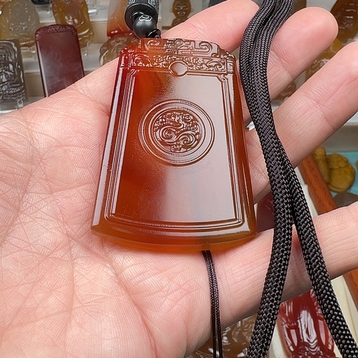 邵***清玛瑙/玉髓合金颈饰