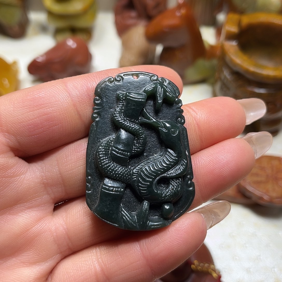 白玉菩提吊坠白玉菩提吊坠