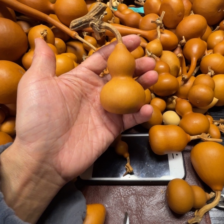 简****福但就是幸福的一把铁包金葫芦，这把优点是龙头漂亮