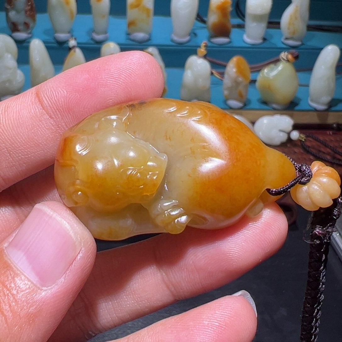 颈饰未镶嵌和田玉（子料）用****水