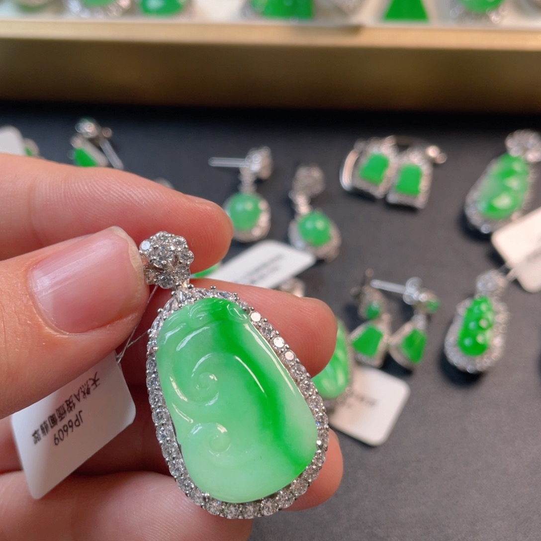 翡翠银S925镶嵌吊坠(不含链)