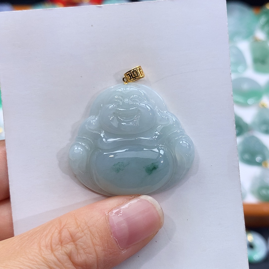 翡翠18K金镶嵌颈饰翡翠吊坠