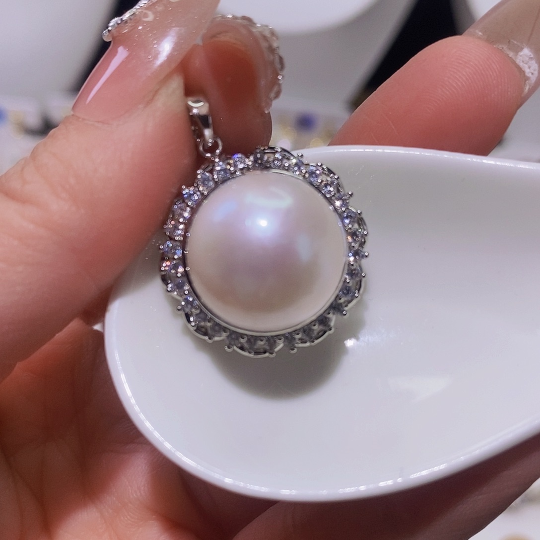 淡水珍珠颈饰合金