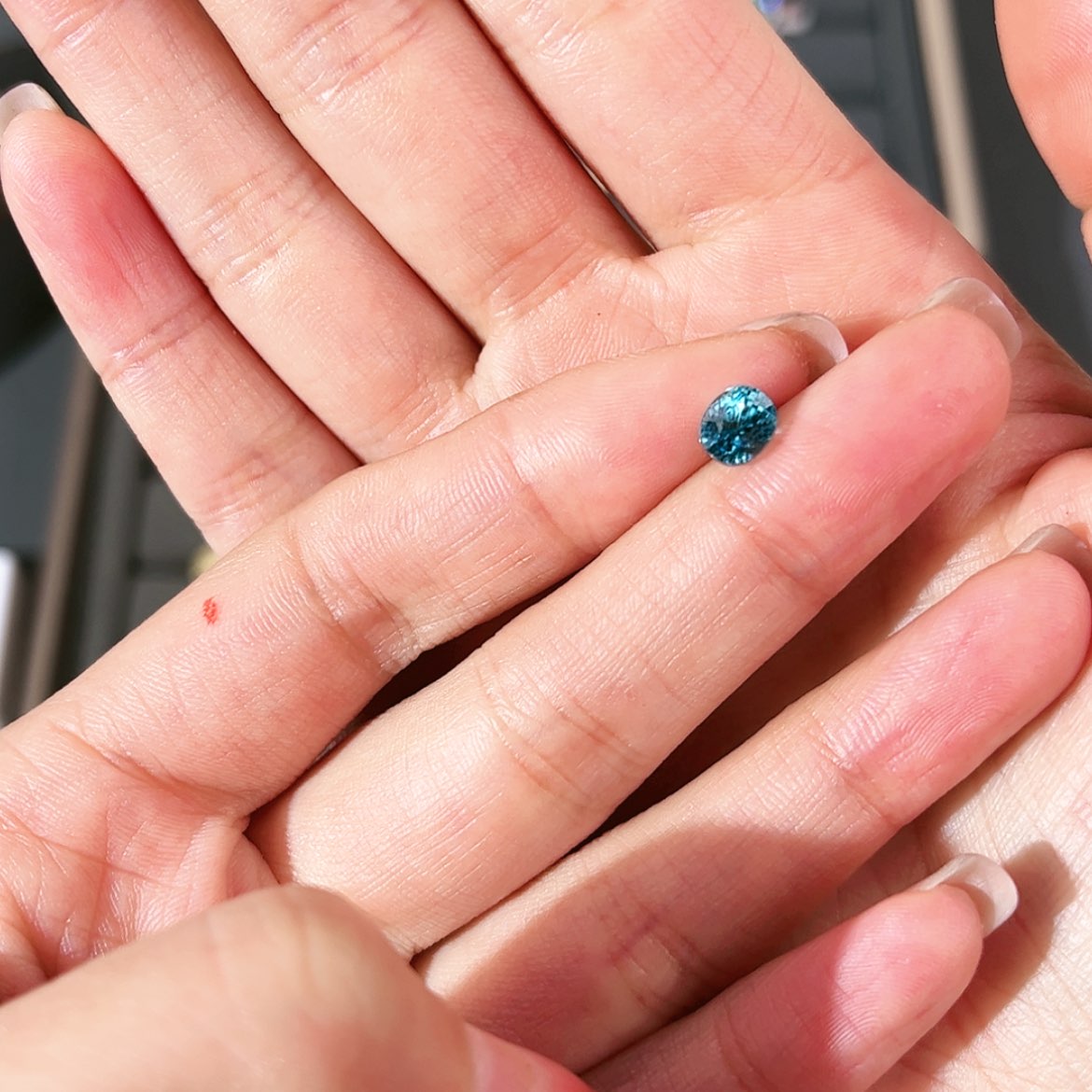 【闪购商品】锆石裸石银S925镶嵌金**贼V776