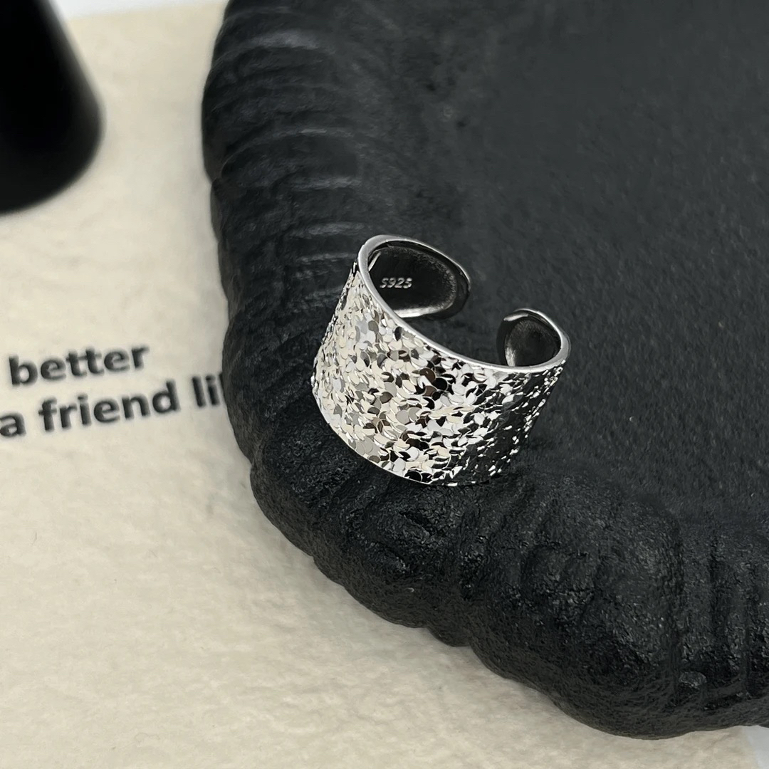 925银戒指 《扳指》复古小众设计感车花碎冰冰宽版开口银戒指