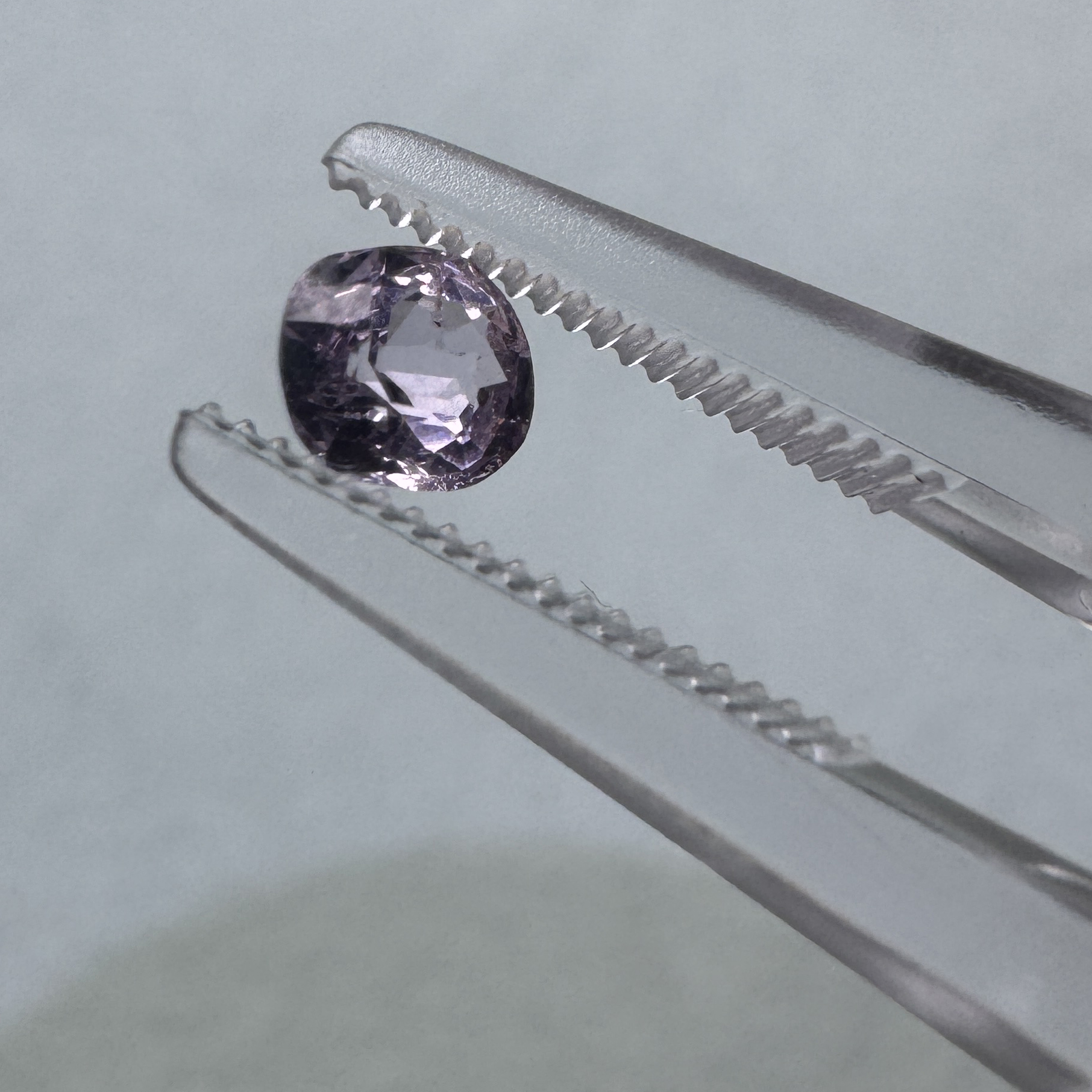 336 亮紫色spinel 0.83ct
