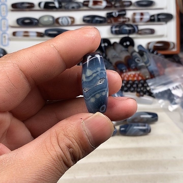 阿***丹玛瑙/玉髓未镶嵌珠宝半成品