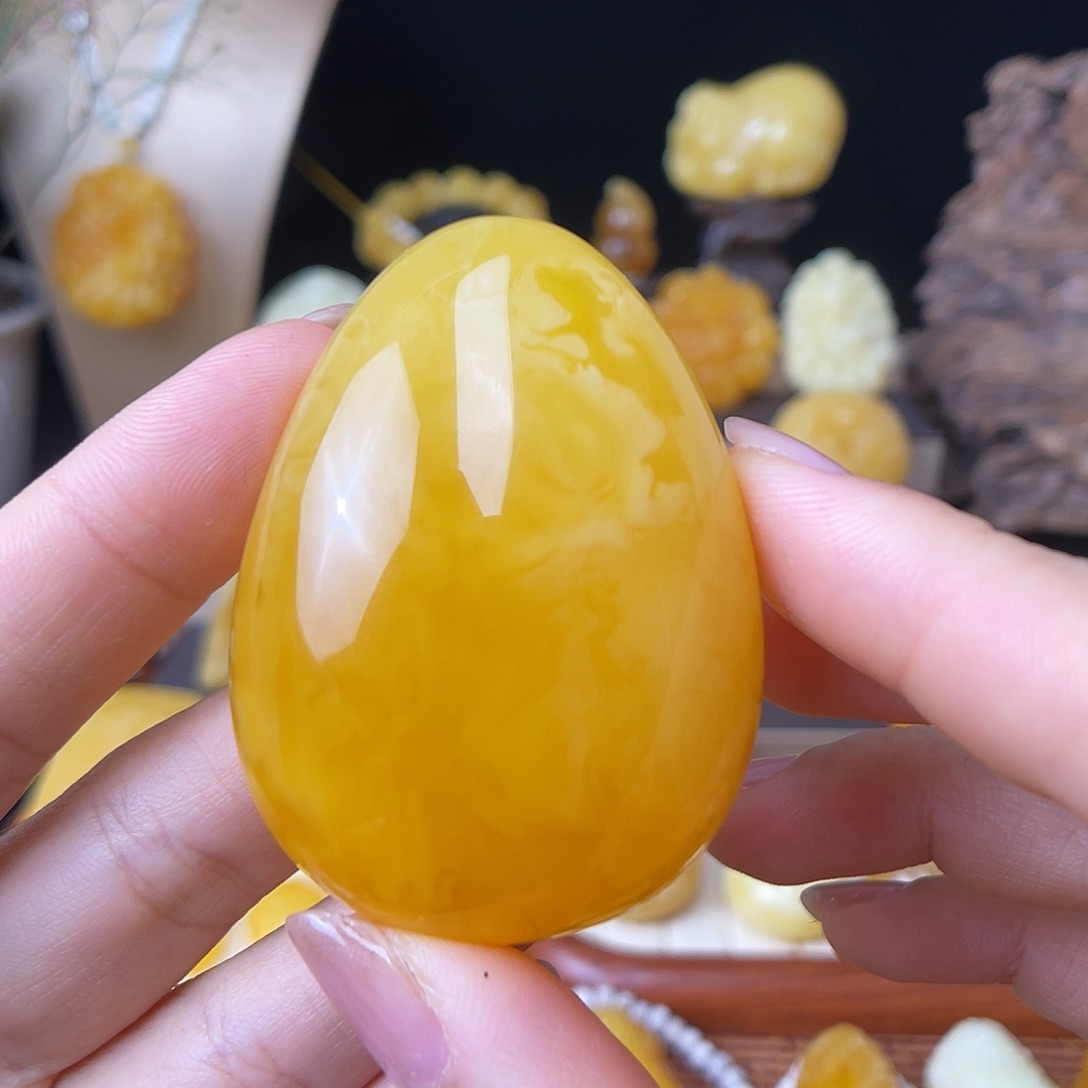 琥珀未镶嵌珠宝奇石