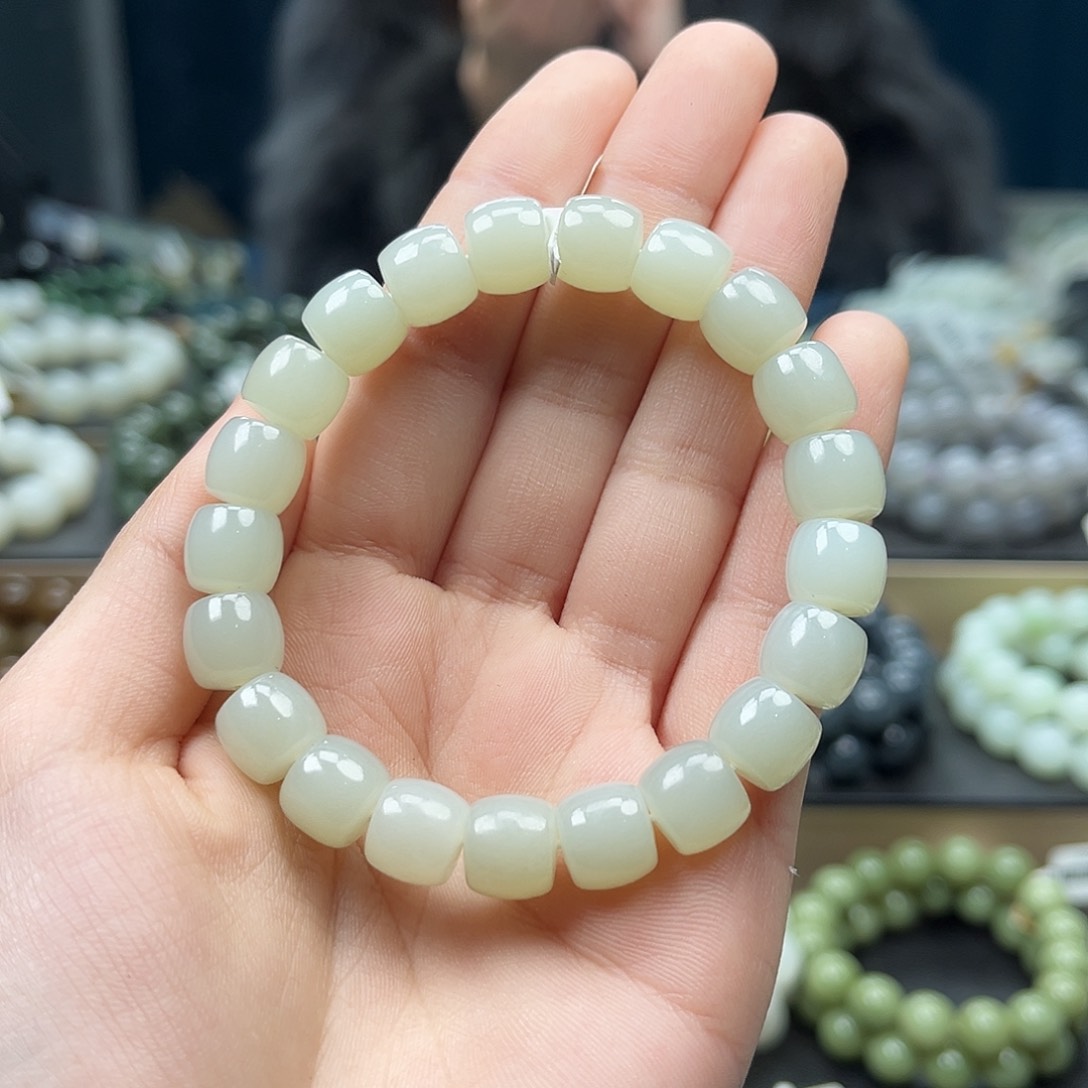 和田玉手链未镶嵌