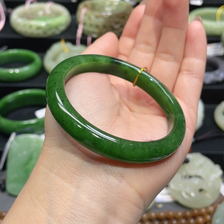 和田玉手镯53+圈口 编号8未镶嵌