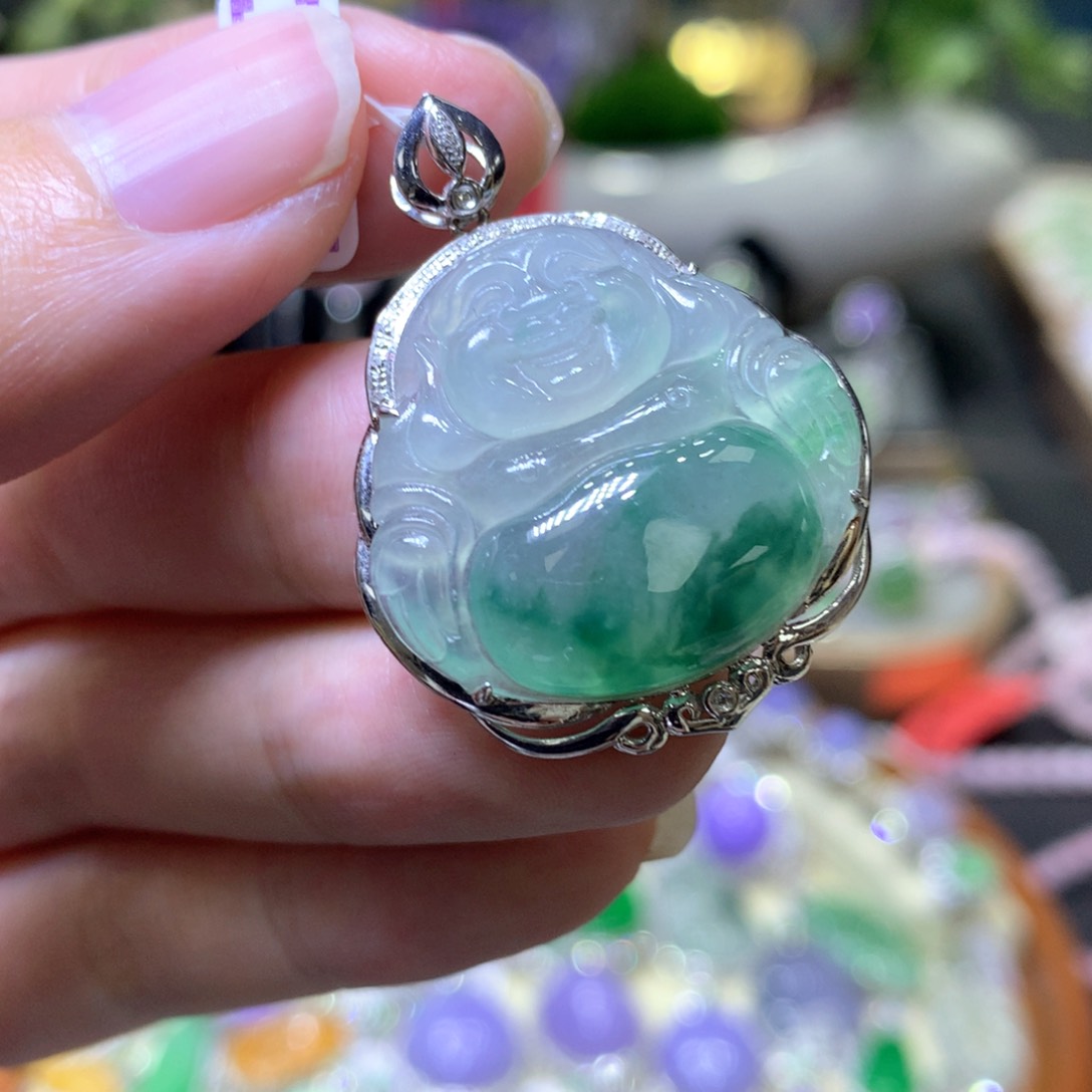 【闪购商品】翡翠颈饰18K金镶嵌翡翠吊坠项链