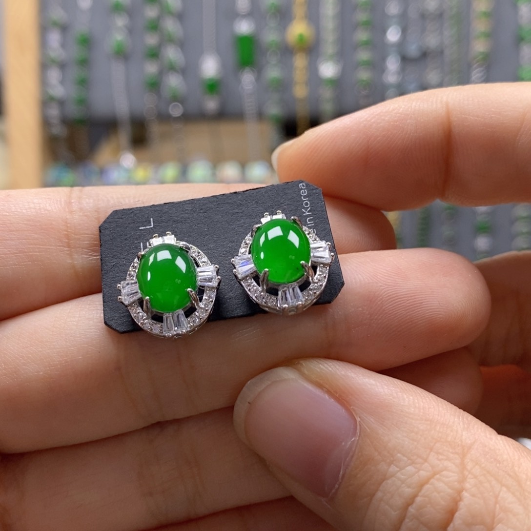 颈饰银S925镶嵌翡翠洛*