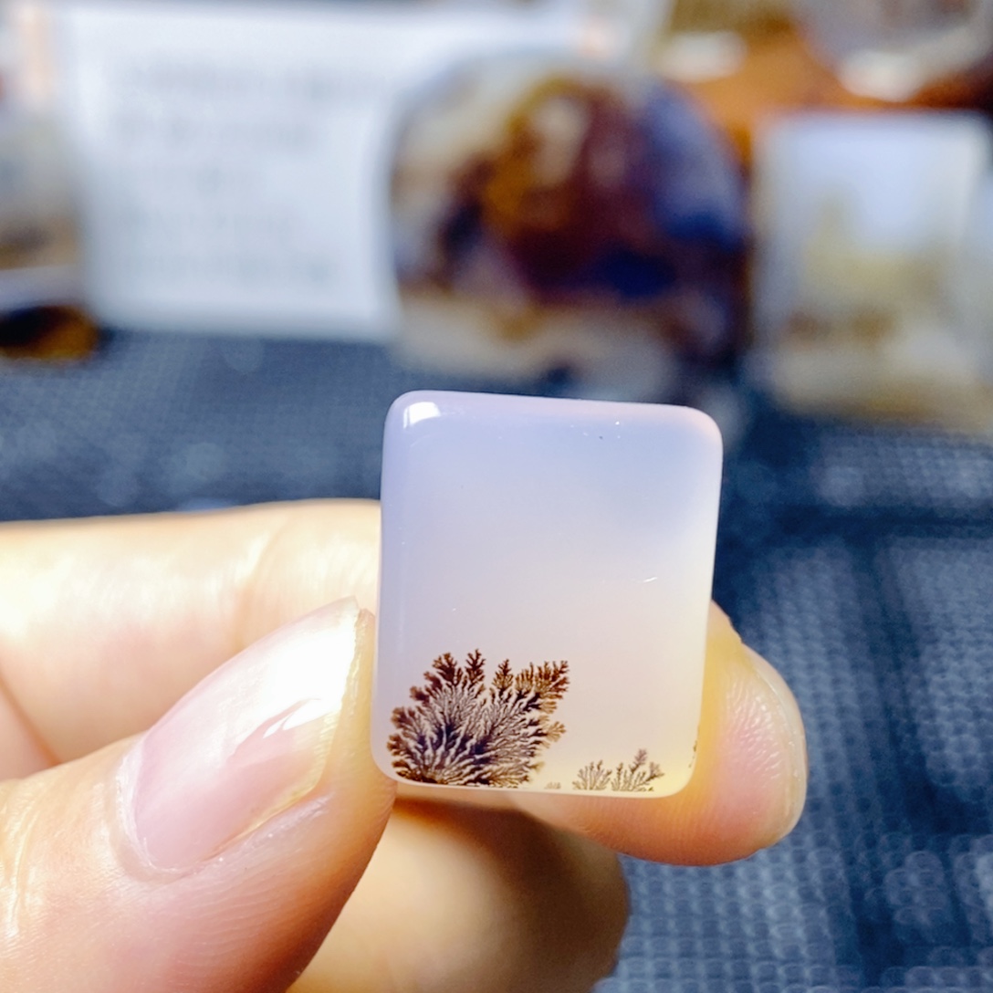 玛瑙/玉髓未镶嵌珠宝奇石