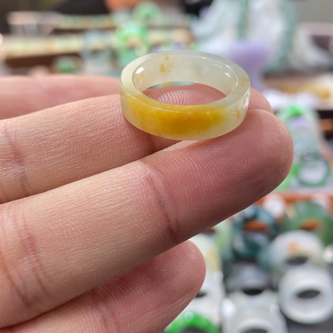 定制翡翠未镶嵌圈口12-13