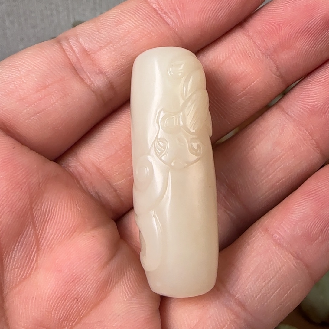顺***溜非常精美的脖挂件