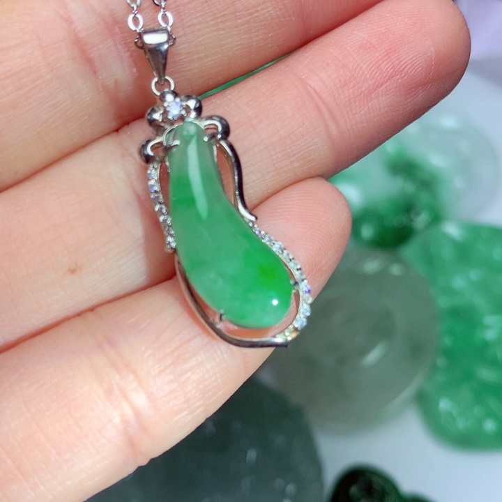 翡翠吊坠(不含链)未镶嵌