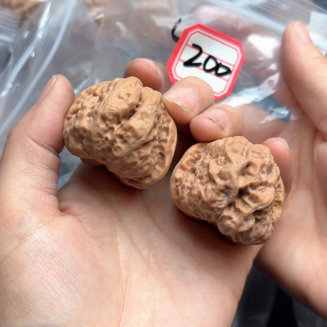 文玩核桃吊坠蛤蟆