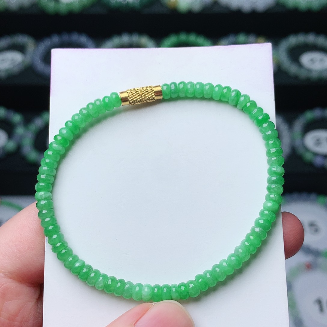 翡翠手链未镶嵌翡翠