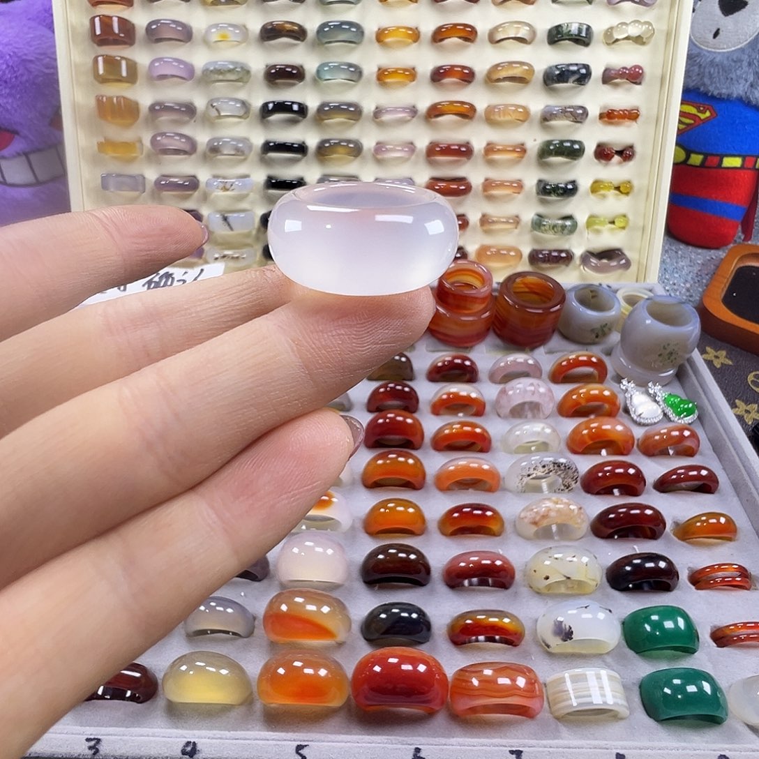 玛瑙/玉髓未镶嵌戒指A15不退换17.3港15+