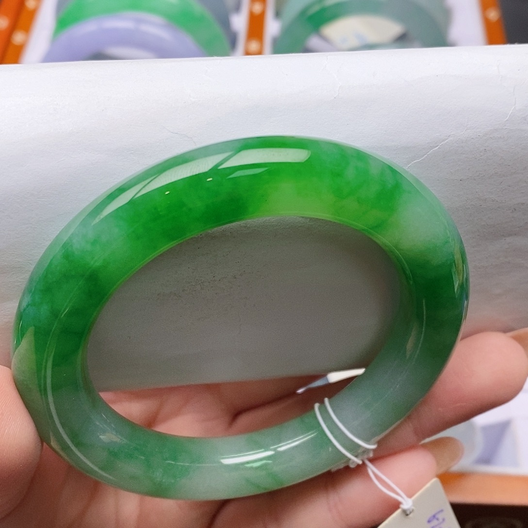 翡翠未镶嵌手镯58