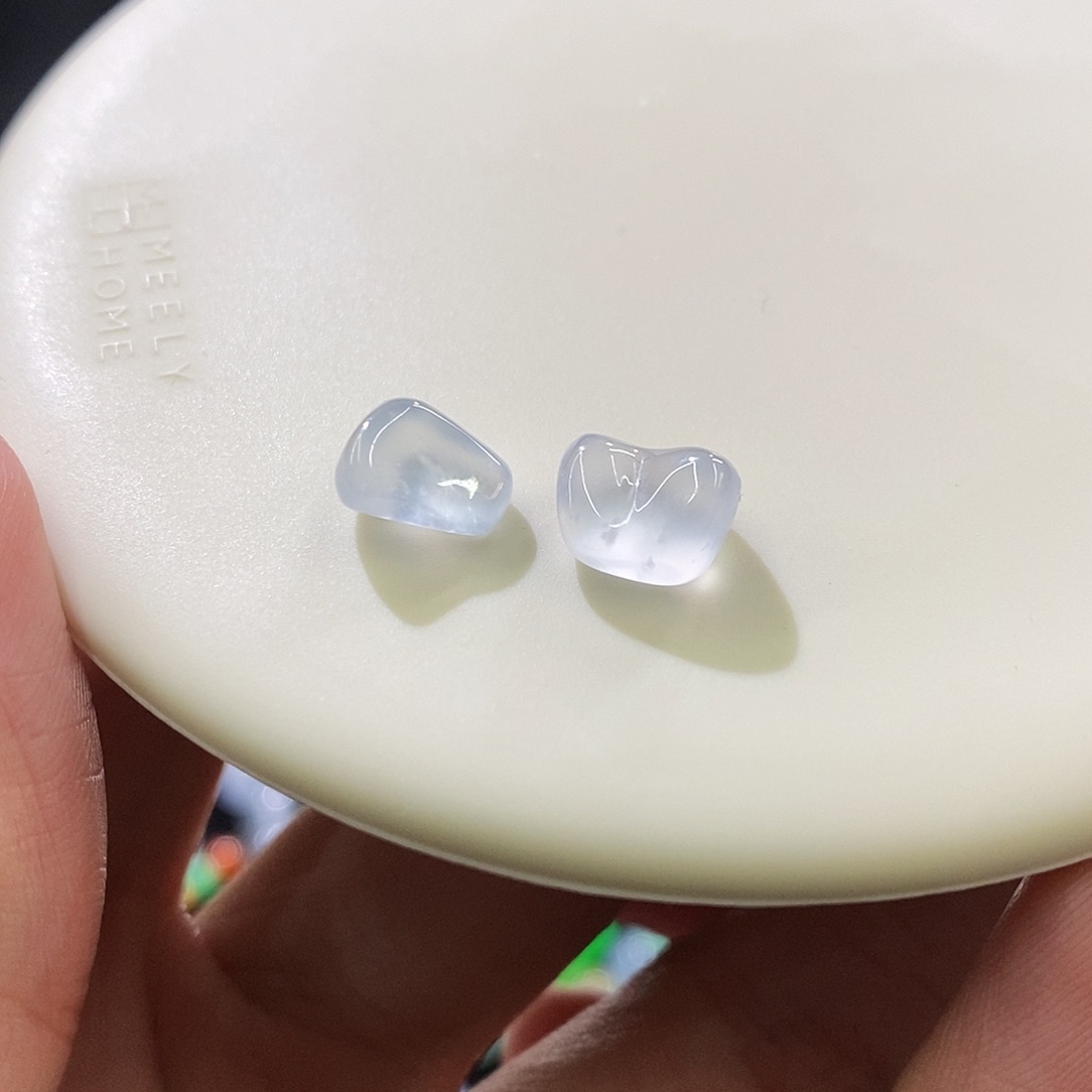 未镶嵌挂件翡翠一对随行